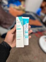 CeraVe Blemish Control Gel (40ml) with AHA & BHA - Salicylic Acid Acne Treatment to Clear Breakouts, Minimize Pores & Restore Skin Barrier - Image 5