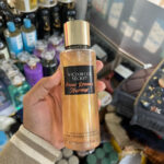 Victoria's Secret Amber Romance Shimmer Fragrance Mist Reliable Performance Stylish Scent - 250ML - Image 3