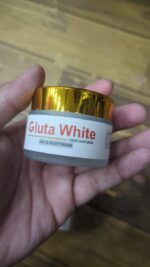 Gluta White Whitening & Brightening Cream Jar – Deep Moisturizing, Skin Softening & Nourishing Formula - Image 4